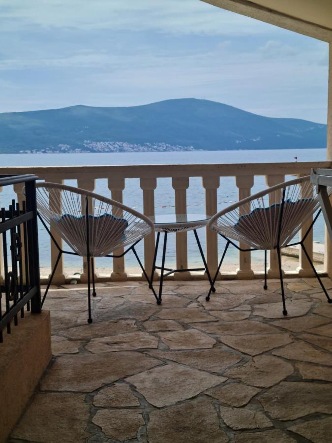 Apartments Infinity Tivat Bagian luar foto