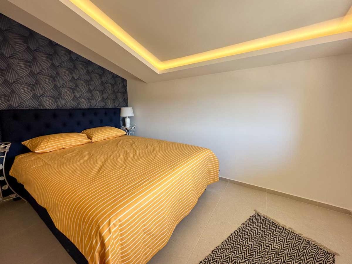 Apartments Infinity Tivat Ruang foto